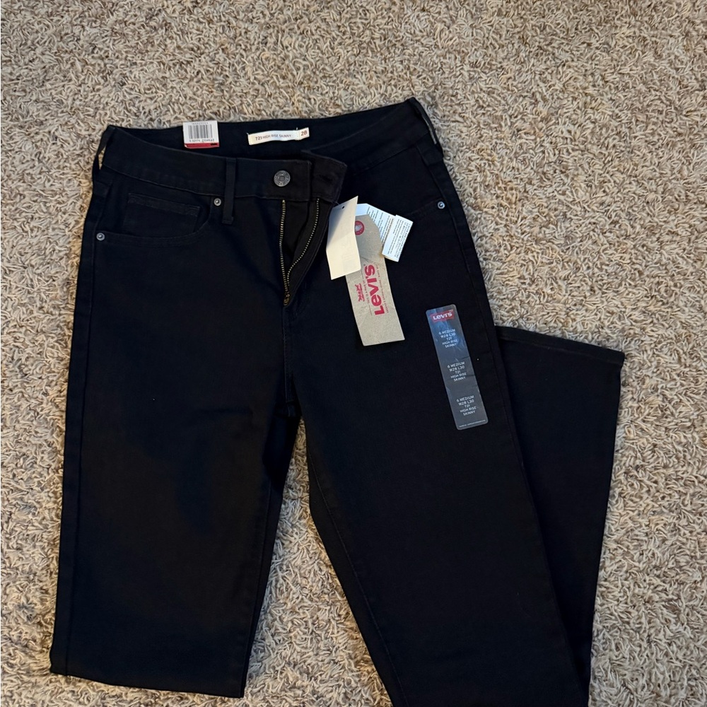 Levi's Women's Classic Black Skinny Jeans